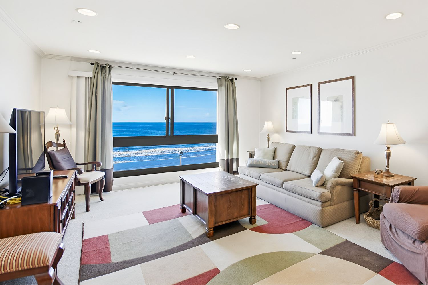 Clear Views: real estate photo after AI real estate photo editing by RealtyEdit