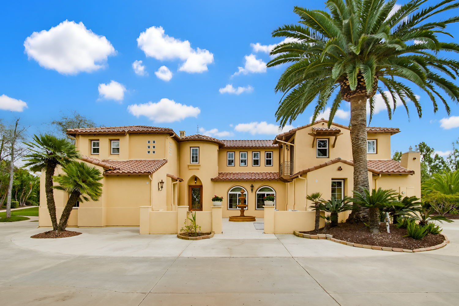 Perspective Correction: real estate photo after AI real estate photo editing by RealtyEdit